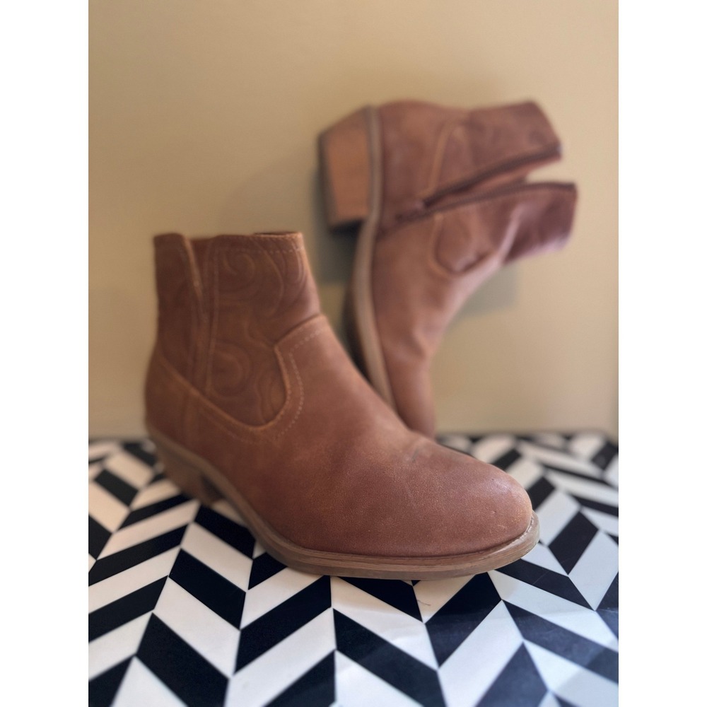 Jessica Cline Darlin‎ Tan Faux Suede Western Ankle Boots Kids Size 13M 248328